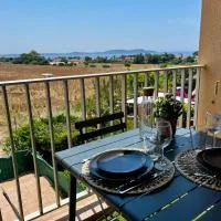 Chez Sanka ! Vue mer et plages à deux pas، فندق في كاركيران