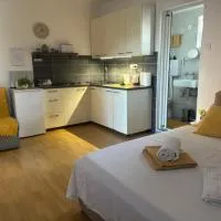 Studio apartman Mirjam, hotel a Jadranovo