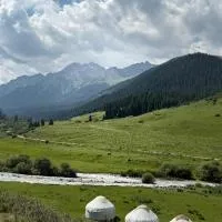 Ak-Tash Yurt Camp, hotell i Chong-Kyzylsu