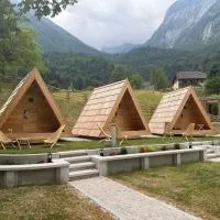 Glamping Kamp Triglav, hotel en Soča