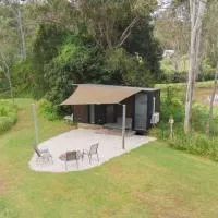 Hill Creek Tiny House 4 by Tiny Away, hotel u gradu Perwillowen