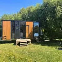 Brookie Box by Tiny Away, hotell i Myrrhee