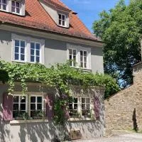 Weingut Gästehaus Weigand, hotel a Iphofen
