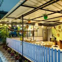 The Gulmohar Inn Six Mile Guwahati Assam, hotell i Guwahati
