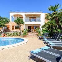 Villa Can Cardona Sea views Perfect 4 families, hotel in zona Aeroporto di Ibiza, San Jos&eacute;