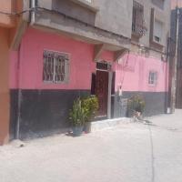 سكن الأخوين, hotell sihtkohas Ikhorbane lennujaama Agadir–Al Massira lennujaam - AGA lähedal