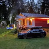Aurora cottage، فندق في أولو