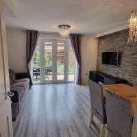 Cosy 2 bed house in Aylesbury, hotel ad Aylesbury