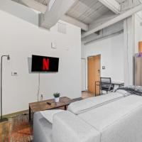 Downtown Loft l Cleveland l Parking l Cafe, hotel in zona Aeroporto Burke Lakefront - BKL, Cleveland