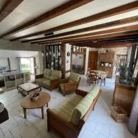 Country House, מלון בPruniers