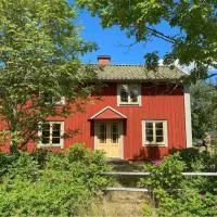 Cosy cabin in the heart of Småland, готель у місті Ör