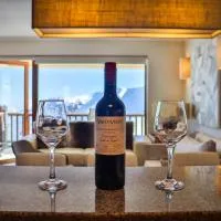 HOM I Edif Valle Blanco 3D2B jacuzzi SKI IN y OUT VB104, hotel en Lo Barnechea