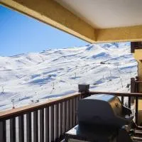 HOM I Edif Valle Blanco 3D2B jacuzzi SKI IN y OUT VB104, hótel í Lo Barnechea