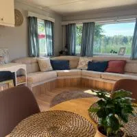 Summer house Sunny coast، فندق في Langstiņi