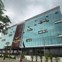 Town Square Suites, hotel poblíž Mezinárodní letiště Hyderabad Rajiv Gandhi - HYD, Hajdarábád
