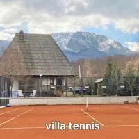 Villa tennis Sarajevo, hotel en Ledići