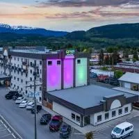 Quality Inn Sunshine Suites, hotel en Terrace