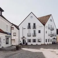 Ambienthotel Tassilo, hotel en Dingolfing