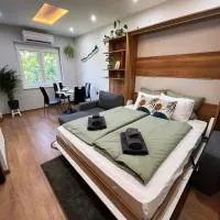 Fehér Balaton Apartman – hotel w mieście Balatonalmádi