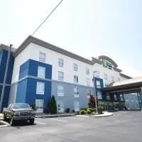 Holiday Inn Express & Suites Caryville by IHG, hotel a Caryville