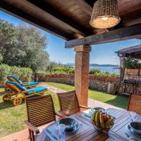 Esclusiva Punta Volpe, Villetta con Accesso sul Mare, hotel en Porto Rotondo