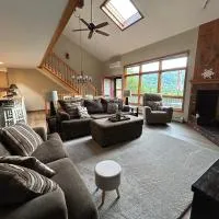 The Timberview - 4 Bedroom Air Conditioned Townhouse, hotel u gradu 'Bretton Woods'