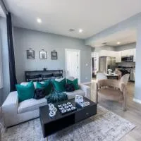 Stylish Secret, 1 FREE Parking, Sleeps 8, Walk to train and Red Bull Arena, 20 Percent OFF, готель у місті Гаррісон