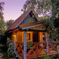 Happy Hippy Cabin for 4 persons, ξενοδοχείο σε Gataučiai