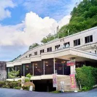 国民宿舎古岩屋荘, viešbutis mieste Higashi-komi
