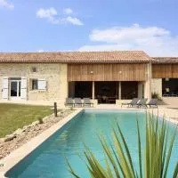 Cottage RG, hotel en Lamothe-Landerron