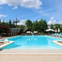 Cazare la Munte cu Piscină,Bistra的飯店