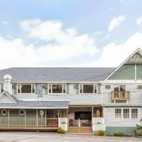 The Perch Hotel, hotel u gradu East Windham