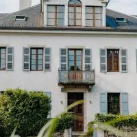 Le Boutik Hotel, מלון באנסי