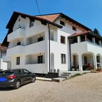 Villa Roko - Gacka Valley, hotel u gradu Ličko Lešće