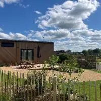 Au sentier de Verlaine - Tiny House à Paliseul - 4 pers - Ardenne โรงแรมในPaliseul