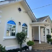 Entire Family home, מלון בזנזיבר סיטי