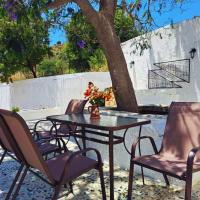 Blue Acacia in Alinda Leros, ξενοδοχείο κοντά στο Δημοτικός Αερολιμένας Λέρου - LRS, Άλιντα