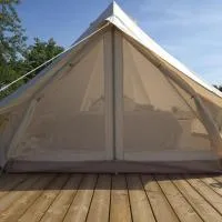Kiideva Glamping, hotel din Kiideva