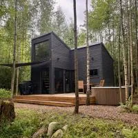 Private mini-villa retreat in nature, hotel a Penu