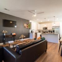 Brandnewdtbeachwilmingtonfreewifipooltable, hotel near Wilmington International Airport - ILM, Wilmington