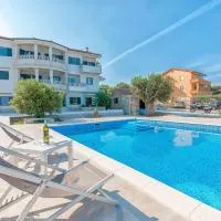 Apartments Ruzmarin, hotell i Lun