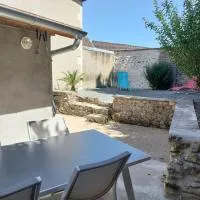La petite maison de poncho, hotel en Le Blanc