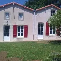 Maison de campagne rustique et confortable, hotel u gradu Mazières-en-Gâtine