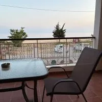 Aithra House Αίθρα, מלון בטורוני