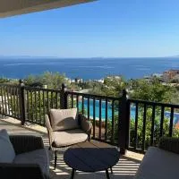 Privat Pool Garden Villa, hotel u gradu Gjilek