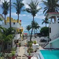 White & Yellow Castle Hotel and Resort, hotel a Balibago