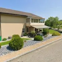 Apartment Hügelruhe Mandach - 100 m2 - 3 Schlafzimmer - Ferien - Business, hotel v destinaci Böttstein