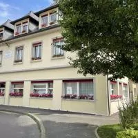 Pont-lʼÉvêque में, होटल Hôtel de France