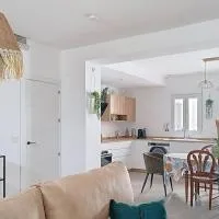 Charmante maison familiale 90 m avec patio 8 couchages, hotel v destinaci Moratalla