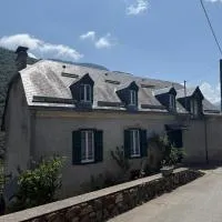 Chez Pascale، فندق في Melles